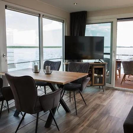 Hausboot Lutki - Lp2 Úszó hotel *