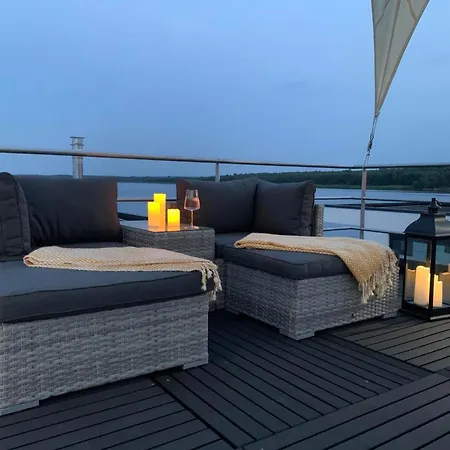 Úszó hotel Hausboot Lutki - Lp2 Vetschau