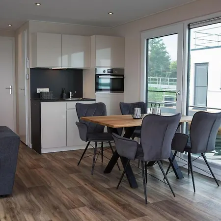 Hausboot Lutki - Lp2 Vetschau