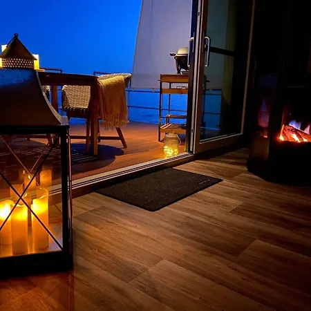 Úszó hotel Hausboot Lutki - Lp2 *