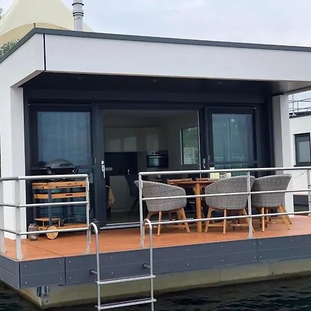 Botel Hausboot Lutki - Lp2